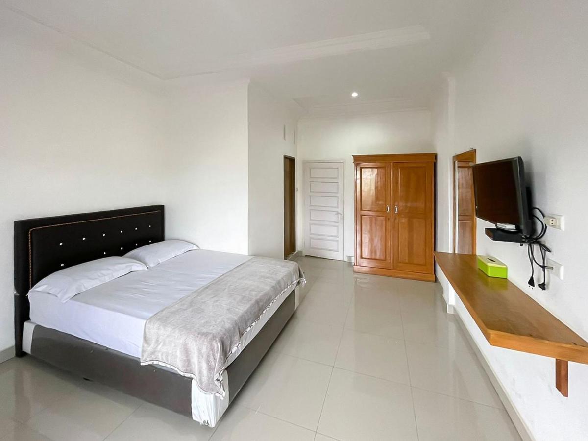 Hotel Lucky 21 Syariah Mitra Reddoorz Lubuklinggau Exterior foto